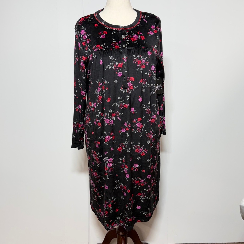 Aria Collection Nightgown Women XL 16-18 Black Red Floral Velour Long Sleeve New